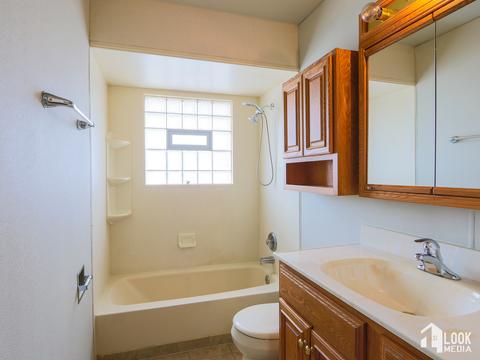 397 Thelma Ct, Wheeling, IL 60090 photo 9