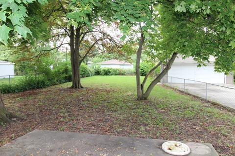 2484 Rusty Dr, Des Plaines, IL 60018 photo 16