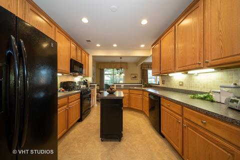 2467 Harvest Vly, Elgin, IL 60124 photo 9