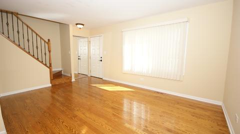 1510 Clearwater Dr, Wheeling, IL 60090 photo 2