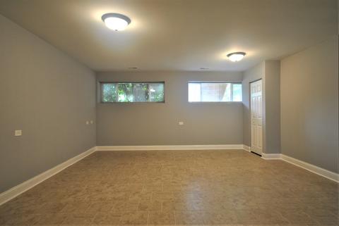 8055 S Saint Lawrence Ave, Chicago, IL 60619 photo 10
