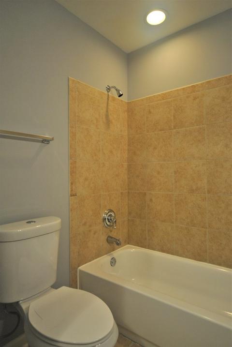 8055 S Saint Lawrence Ave, Chicago, IL 60619 photo 12
