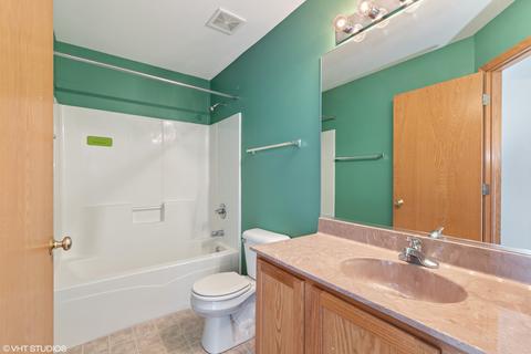508 Declaration Ln, Aurora, IL 60502 photo 10