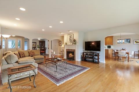 307 E Washington Ave, Lake Bluff, IL 60044 photo 2