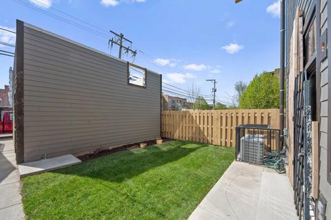 4950 S Champlain Ave, Chicago, IL 60615 photo 17