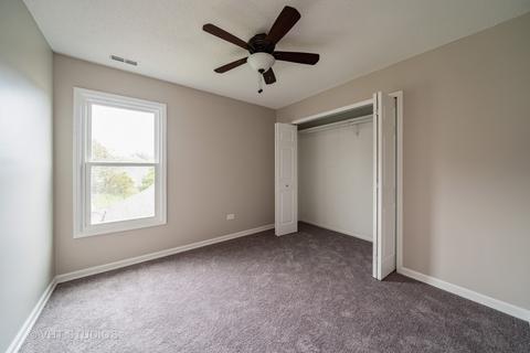 2106 Appaloosa Ct E, Wheaton, IL 60189 photo 19