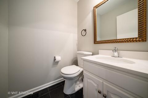 2106 Appaloosa Ct E, Wheaton, IL 60189 photo 21