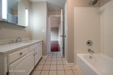 2106 Appaloosa Ct E, Wheaton, IL 60189 photo 16
