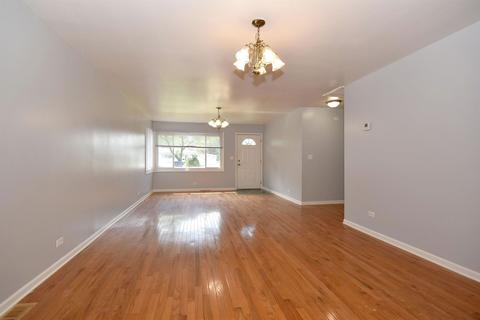 115 E Normandy Dr, Addison, IL 60101 photo 3