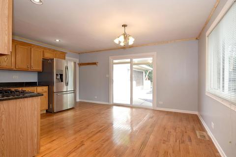 115 E Normandy Dr, Addison, IL 60101 photo 8