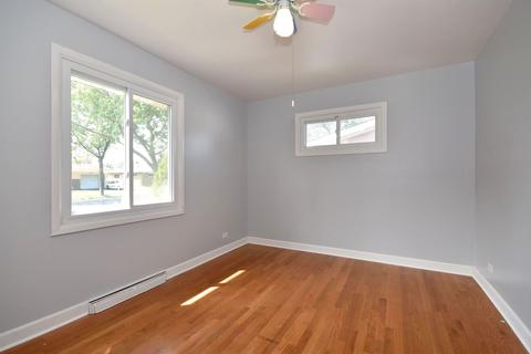 115 E Normandy Dr, Addison, IL 60101 photo 14