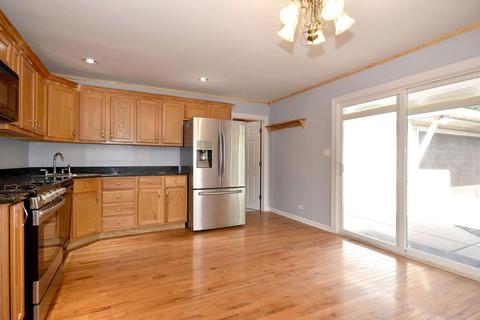 115 E Normandy Dr, Addison, IL 60101 photo 7