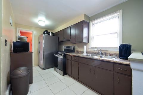 7410 W 63rd Pl, Summit, IL 60501 photo 6