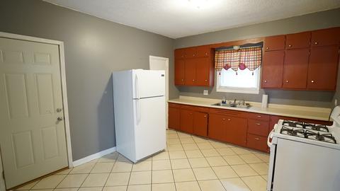 410 Addison St, Elgin, IL 60120 photo 6