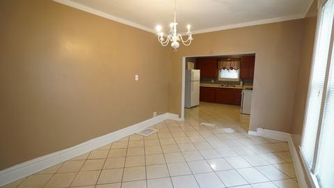 410 Addison St, Elgin, IL 60120 photo 3