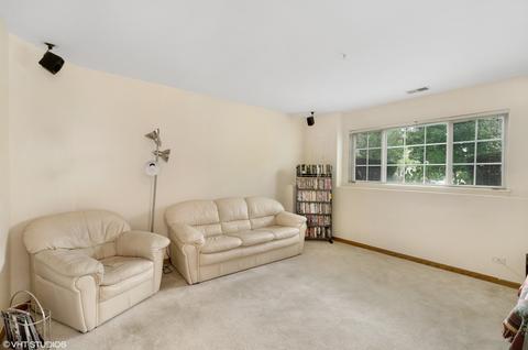 1657 Geneva Dr, Wheeling, IL 60090 photo 12