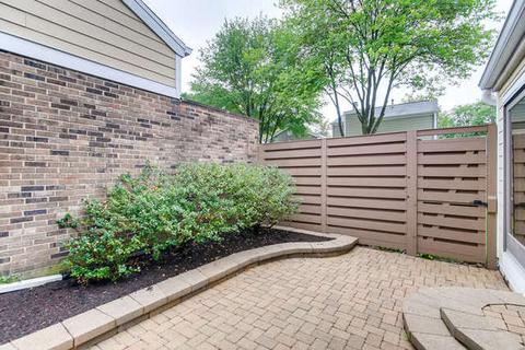 2092 Creekside Dr, Wheaton, IL 60189 photo 24