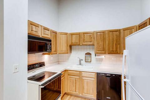 2092 Creekside Dr, Wheaton, IL 60189 photo 10