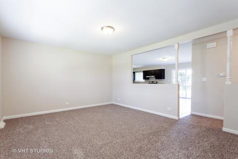970 Austin Ave, Aurora, IL 60505 photo 2