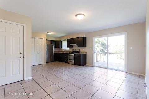 970 Austin Ave, Aurora, IL 60505 photo 5