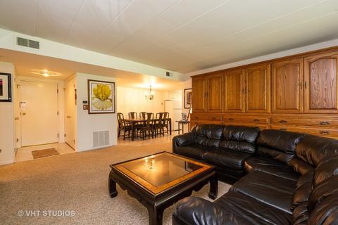 200 Deborah Ln #8A, Wheeling, IL 60090 photo 4