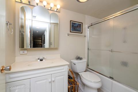 200 Deborah Ln #8A, Wheeling, IL 60090 photo 9