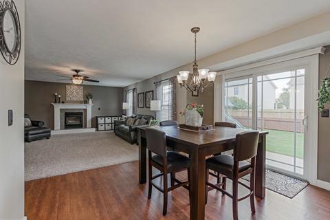 1522 Torrey Pines Rd, Normal, IL 61761 photo 10