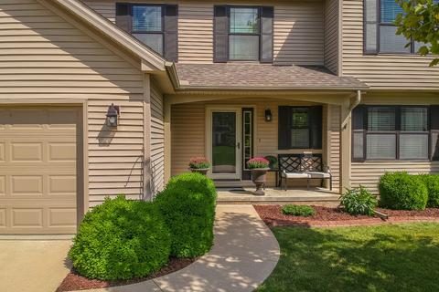 1522 Torrey Pines Rd, Normal, IL 61761 photo 2