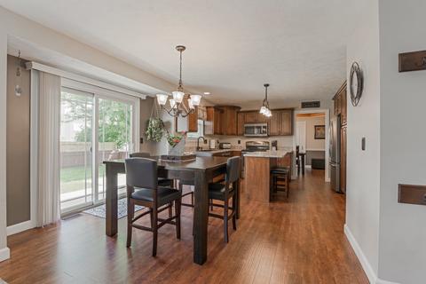1522 Torrey Pines Rd, Normal, IL 61761 photo 9