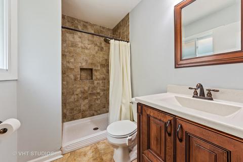 245 Denver Dr, Des Plaines, IL 60018 photo 11