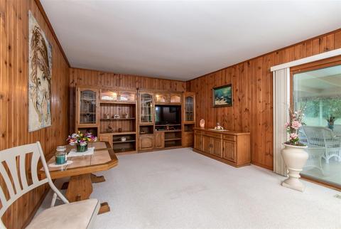 885 Hunter Dr, Roselle, IL 60172 photo 10