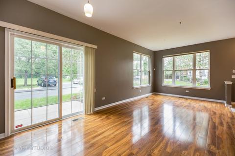 660 Mill Cir #107, Wheeling, IL 60090 photo 3