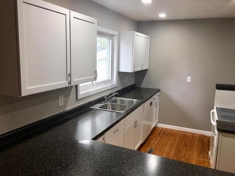 375 S Wall St, Kankakee, IL 60901 photo 10