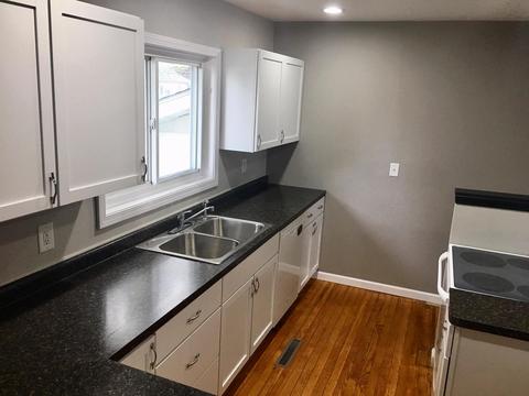 375 S Wall St, Kankakee, IL 60901 photo 11
