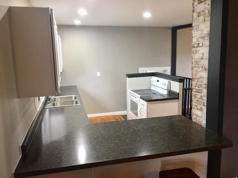 375 S Wall St, Kankakee, IL 60901 photo 8
