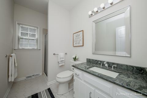 1811 Challenger Ct, Wheaton, IL 60189 photo 13