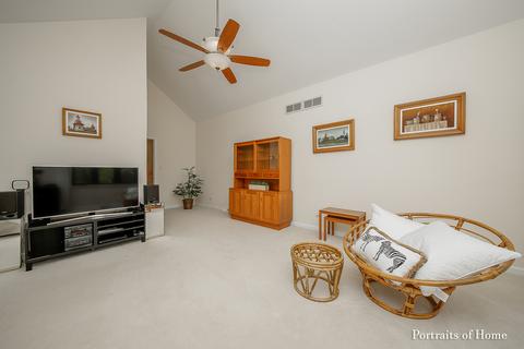 1811 Challenger Ct, Wheaton, IL 60189 photo 16