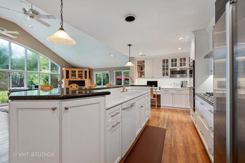 37 Park Ln, Golf, IL 60029 photo 5