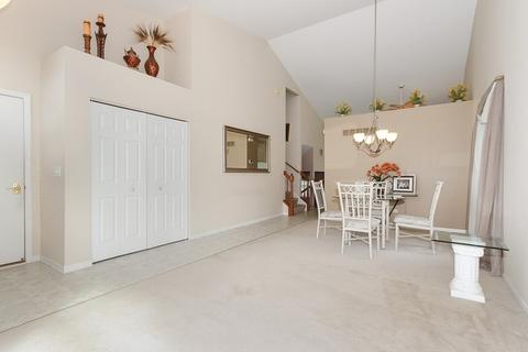 7307 Ashbrook Ln, Plainfield, IL 60586 photo 9