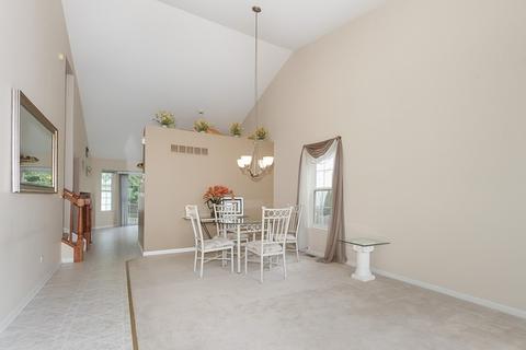 7307 Ashbrook Ln, Plainfield, IL 60586 photo 3