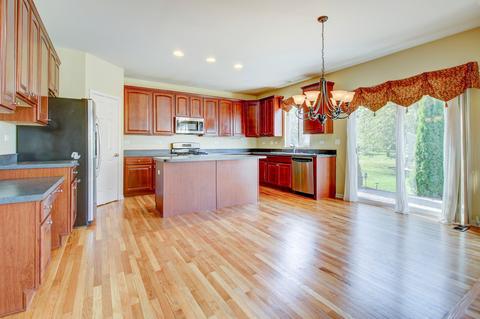 4341 Bunker Hill Dr, Algonquin, IL 60102 photo 6