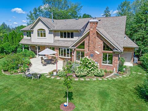 11445 Circle Dr, Burr Ridge, IL 60527 photo 3