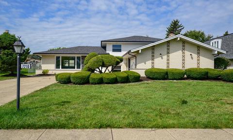 7210 Summit Rd, Darien, IL 60561 photo 2