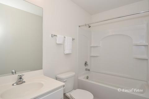 1807 Ruby Dr, Pingree Grove, IL 60140 photo 13