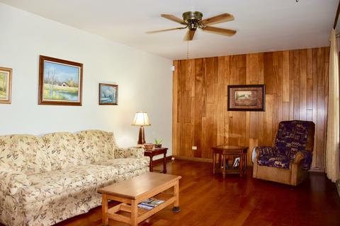 3449 Phillips Ave, Steger, IL 60475 photo 4