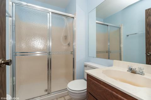 1104 Wildberry Ct #D1, Wheeling, IL 60090 photo 10