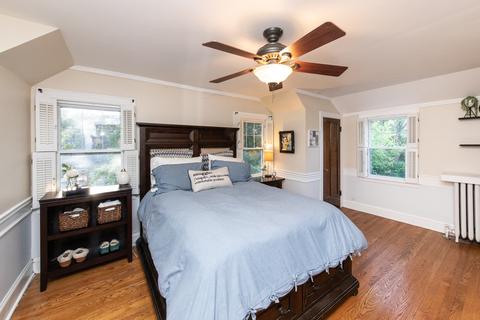 1623 E Algonquin Rd, Des Plaines, IL 60016 photo 9