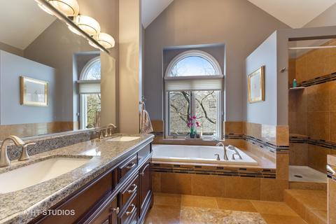 419 Brighton Dr, Wheaton, IL 60189 photo 13