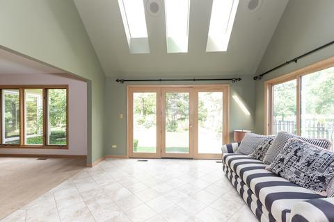 419 Brighton Dr, Wheaton, IL 60189 photo 8