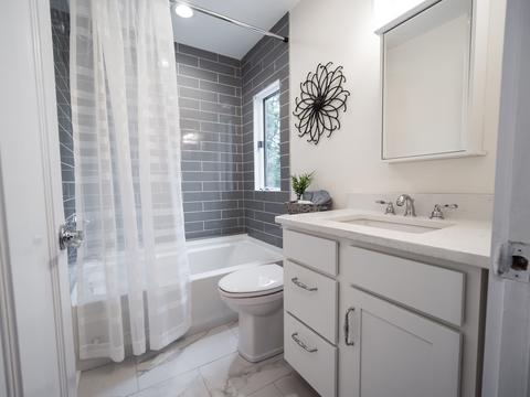 834 N Summit St, Wheaton, IL 60187 photo 12